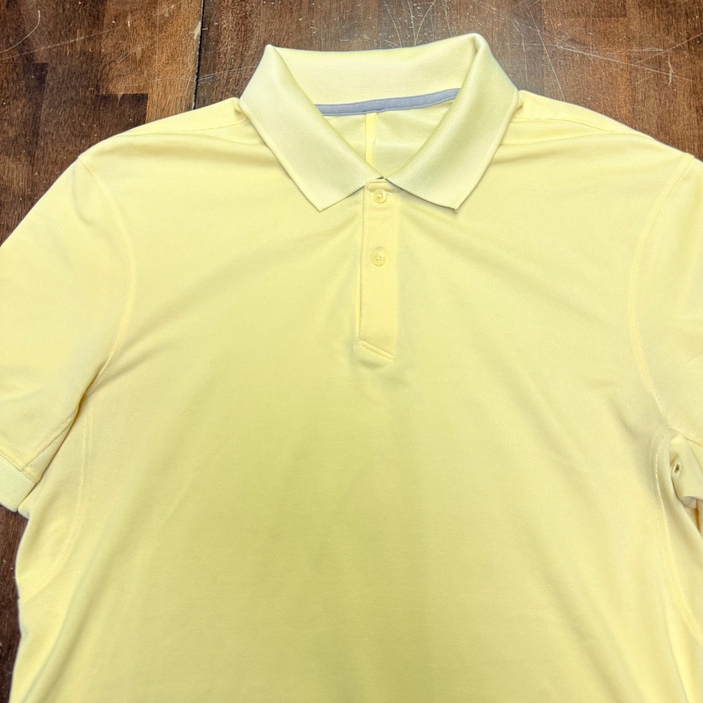 Lululemon Live In Practice Polo Tech Shirt Mens M Yellow Short Sleeve Pique